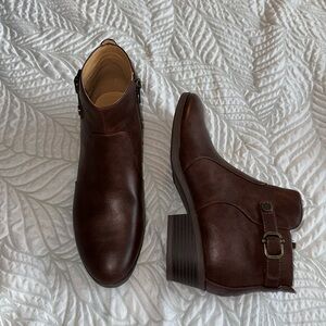 UNISA Brown Ankle Boots